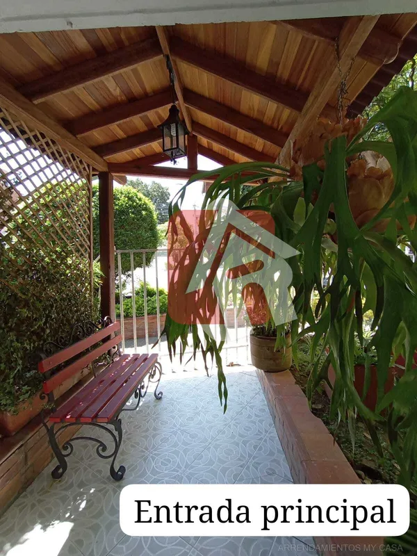 Casa Esquinera Santa Mónica